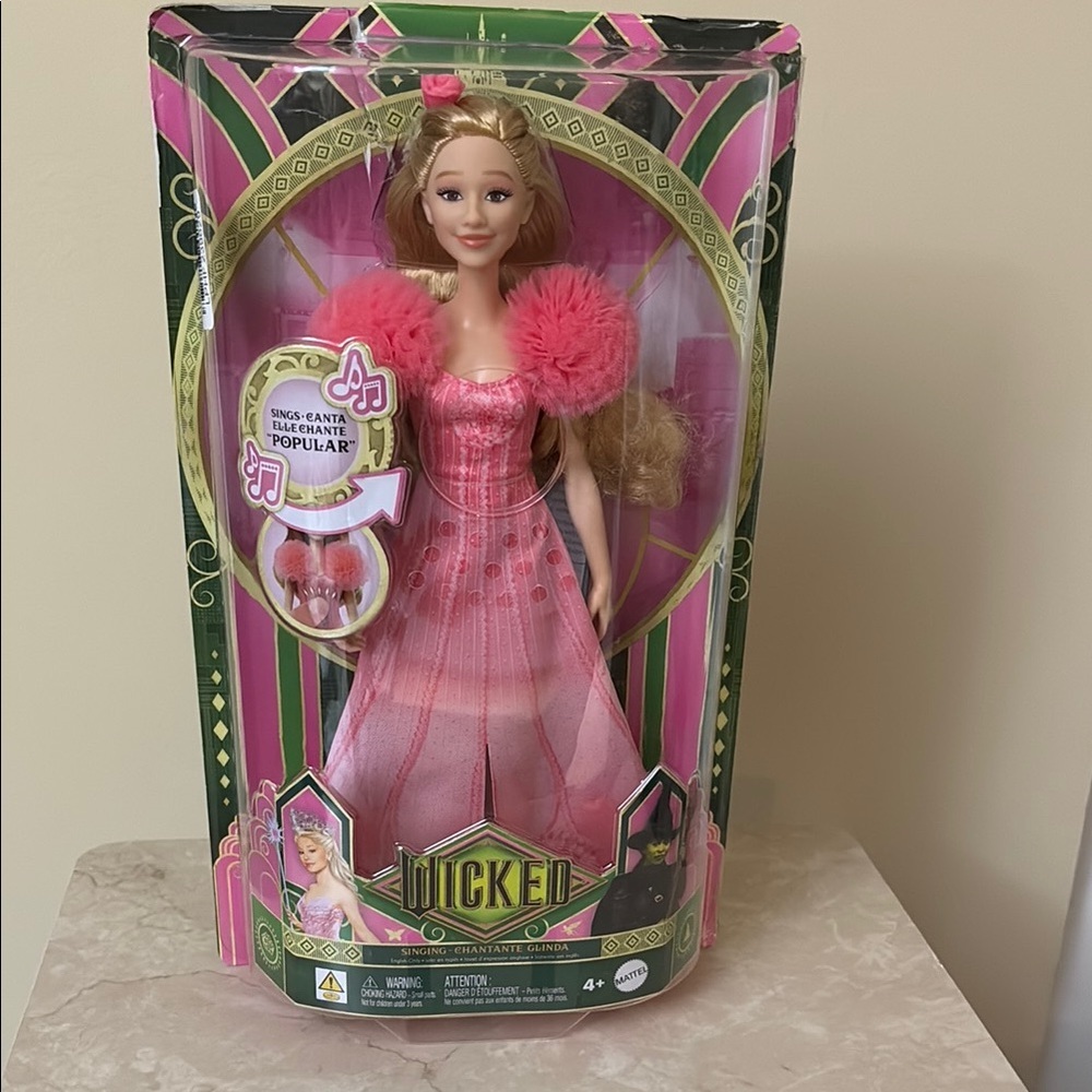 Wicked Singing Glinda Doll NIB